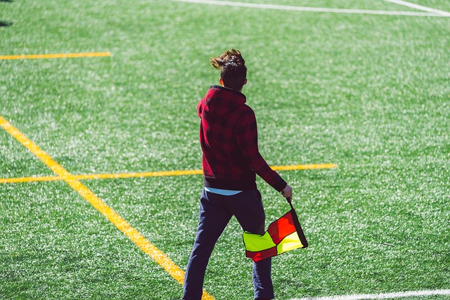 内线新秀琼斯的独行侠之路.